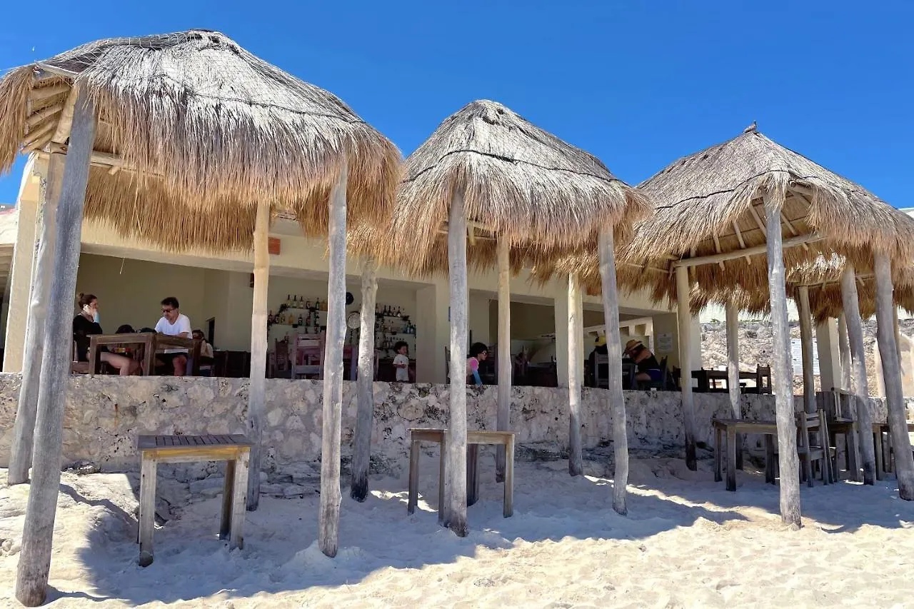 Renovated Studio In Cancun Beach At The Hotel Zone 0*,  México